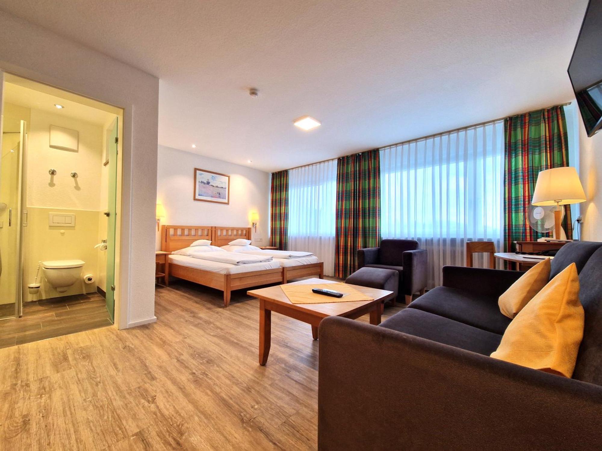 Badhotel Restaurant Stauferland Bad Boll Luaran gambar