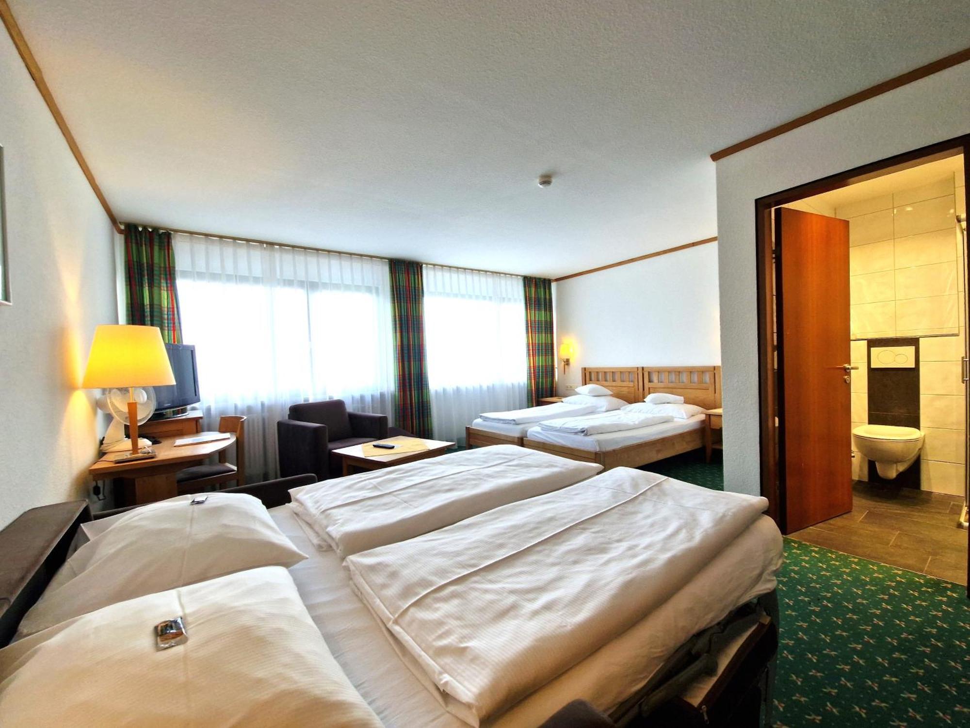 Badhotel Restaurant Stauferland Bad Boll Luaran gambar