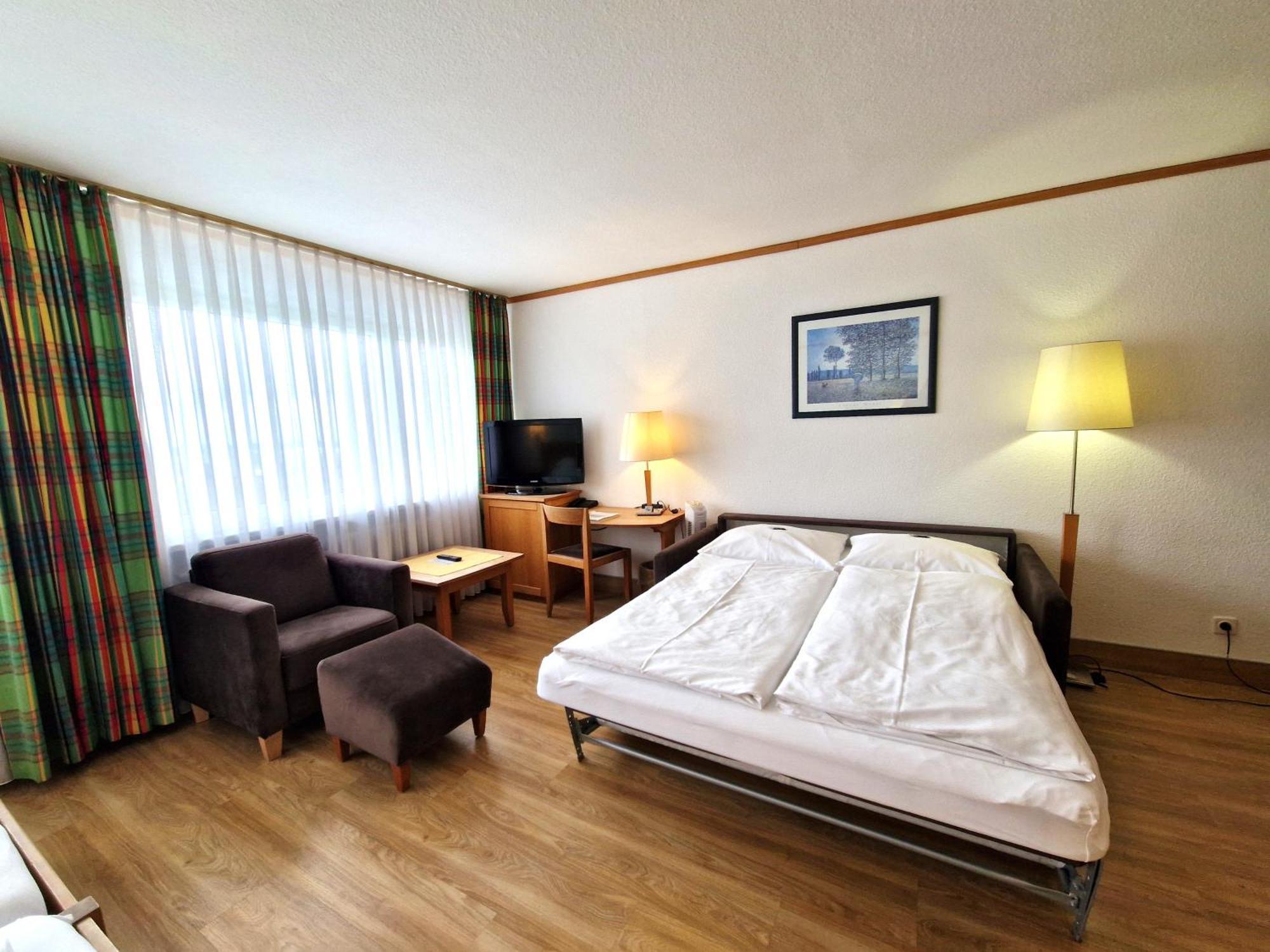 Badhotel Restaurant Stauferland Bad Boll Luaran gambar