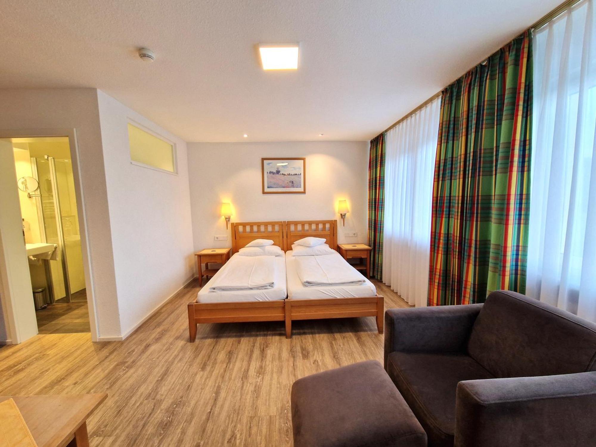 Badhotel Restaurant Stauferland Bad Boll Luaran gambar