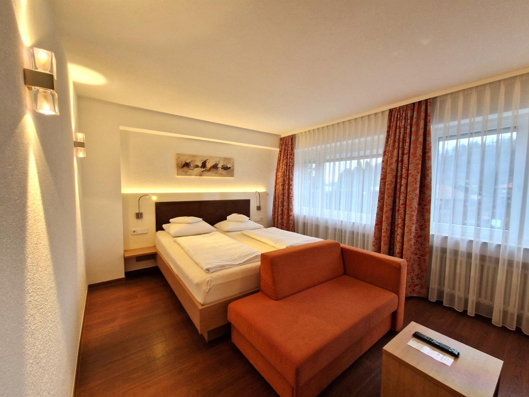 Badhotel Restaurant Stauferland Bad Boll Luaran gambar