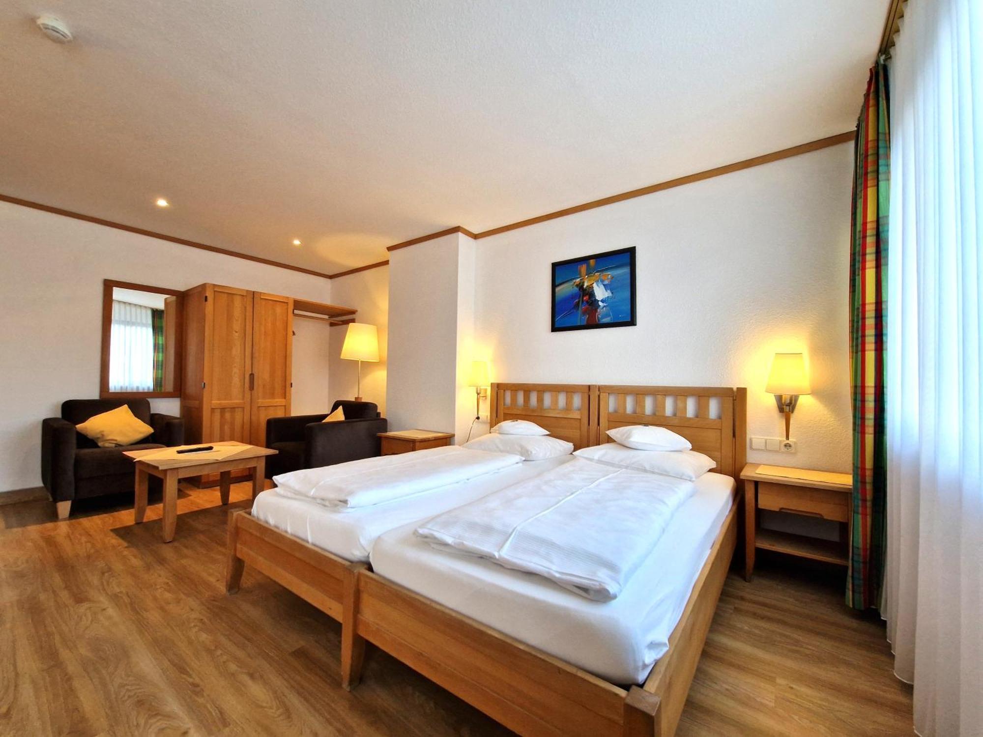 Badhotel Restaurant Stauferland Bad Boll Luaran gambar