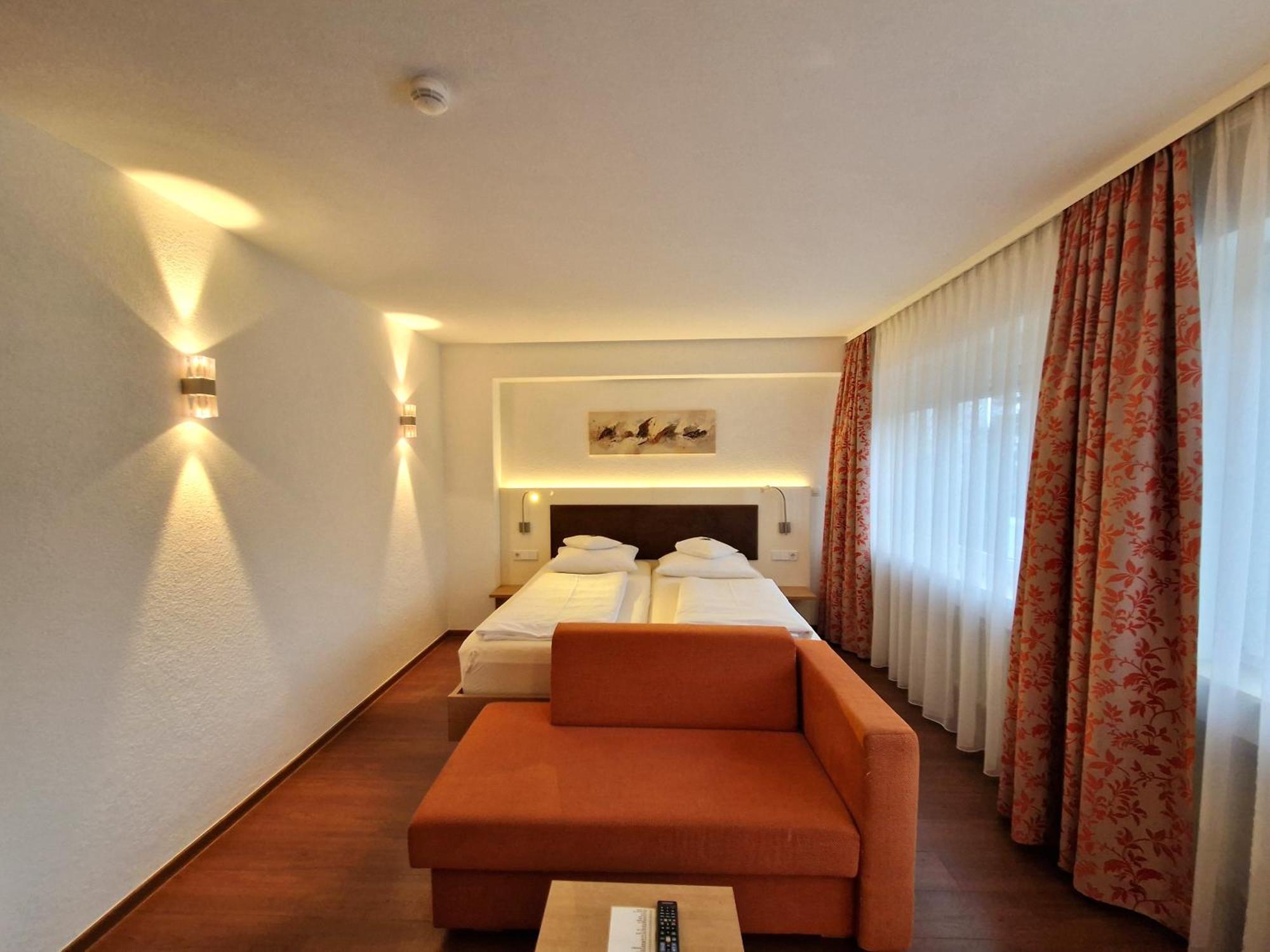 Badhotel Restaurant Stauferland Bad Boll Luaran gambar