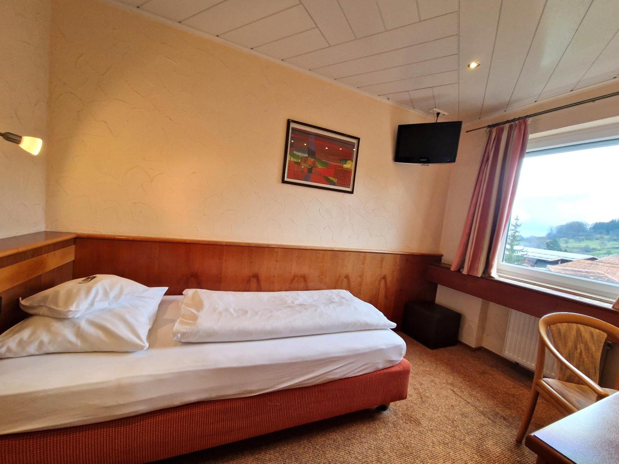 Badhotel Restaurant Stauferland Bad Boll Luaran gambar