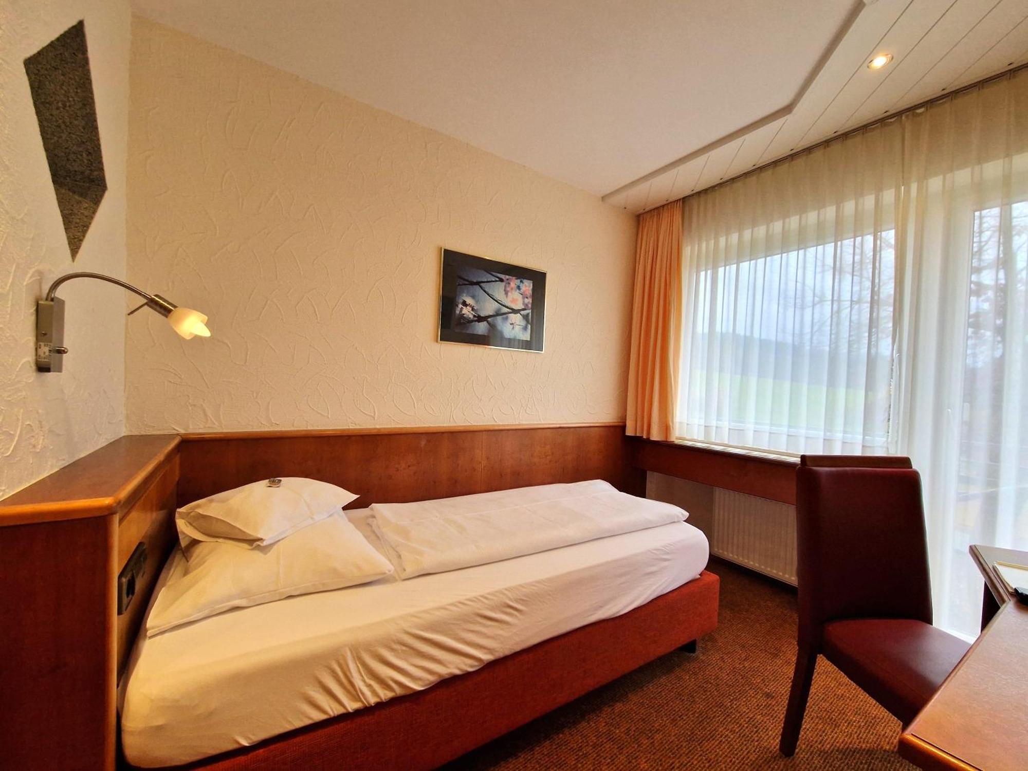 Badhotel Restaurant Stauferland Bad Boll Luaran gambar